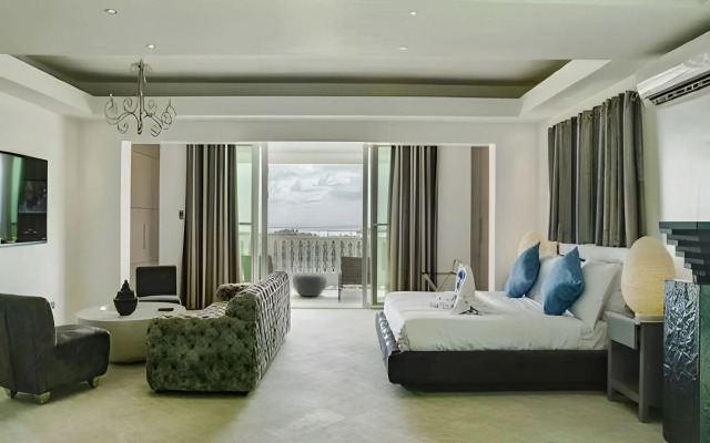 Lingganay Boracay Hotel Resort
