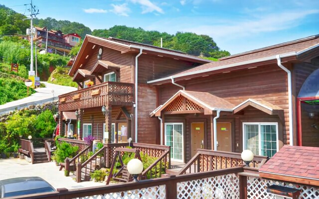 Gurye Pinery View Pension