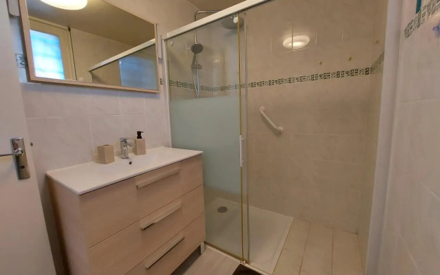 Rare, cosy studio terrasse au coeur de St-Jorioz