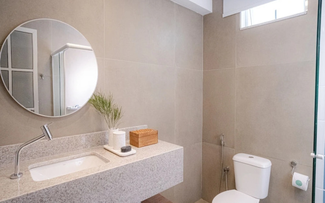 Sea View and Balcony With Bathtub PJ Family