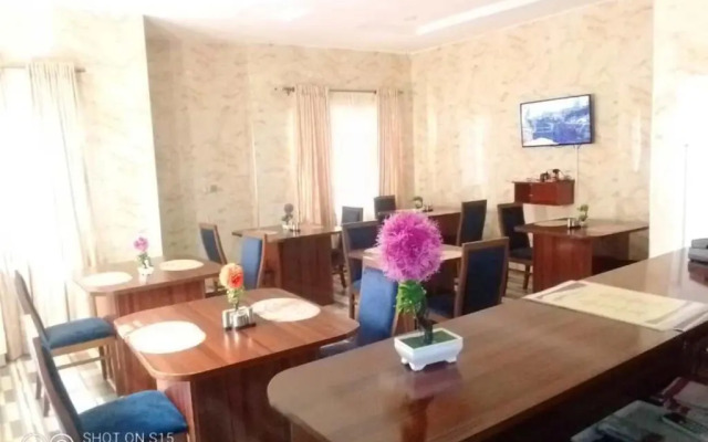 Credence Resorts Aco