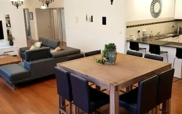Westend House Healesville