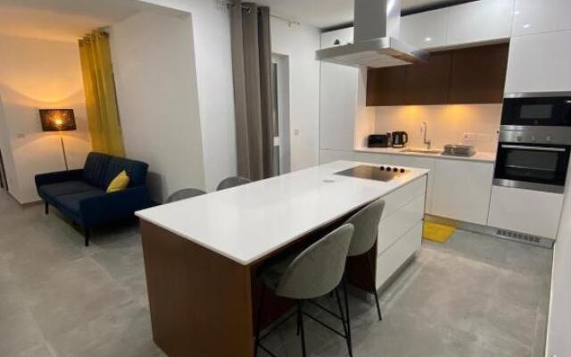 Gzira Modern Two Bedroom Apartment