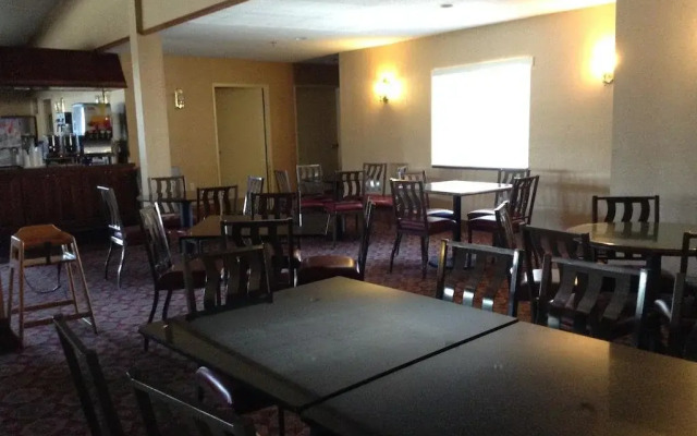 Hamilton Inn Select Beachfront Mackinaw City