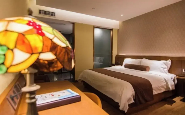 Xingyi Chain Hotel Jiangxia Metro Station