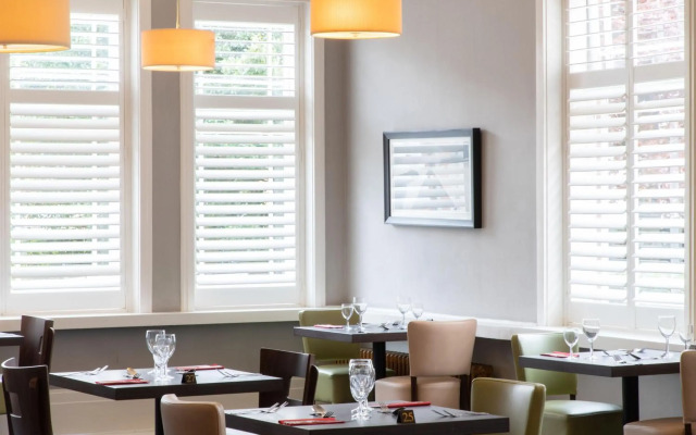 The New Southlands Hotel
