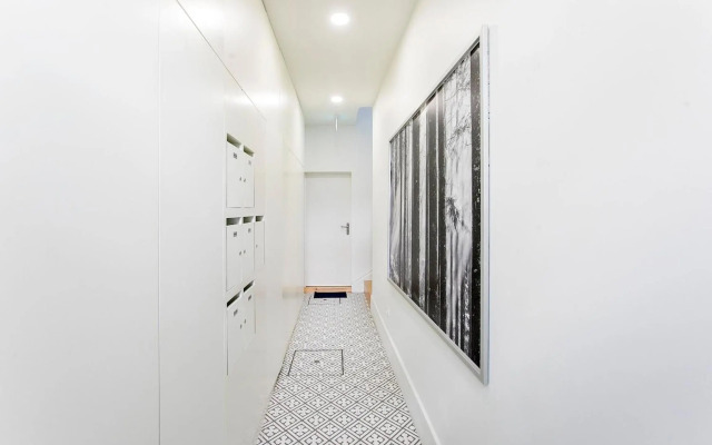 LovelyStay - Cozy 1BR in Santa Catarina w/ Balcony