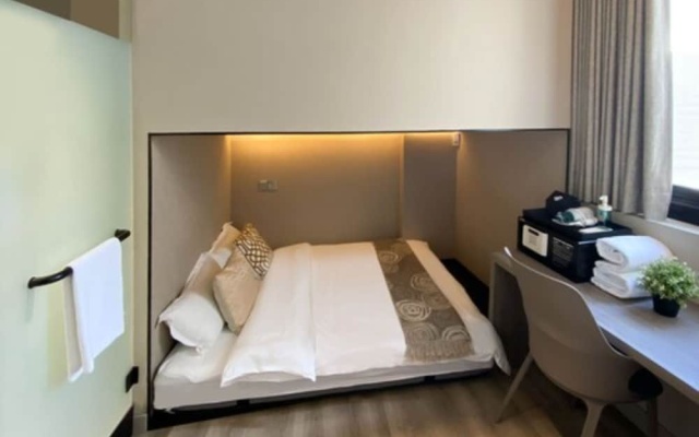 ST Signature Jalan Besar, DAYUSE, 5 hours: 5PM-10PM – Guest Rooms – Singapore