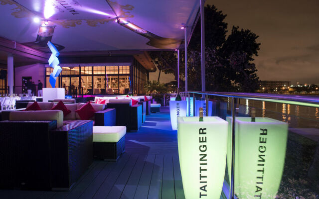 Palmeiras Beach Club at Grove Isle