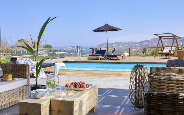 Mountainside Villa w Pool Breathtaking sea View