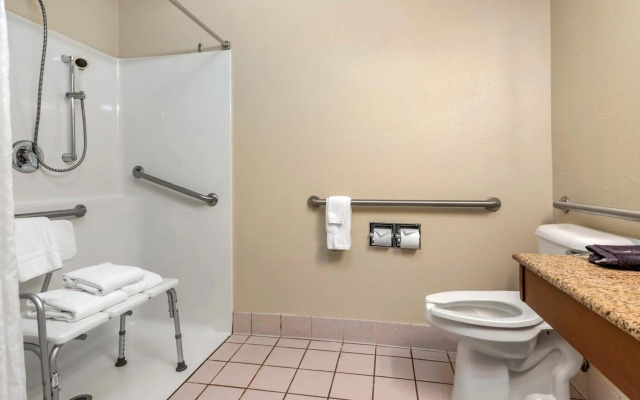 Comfort Suites Salem
