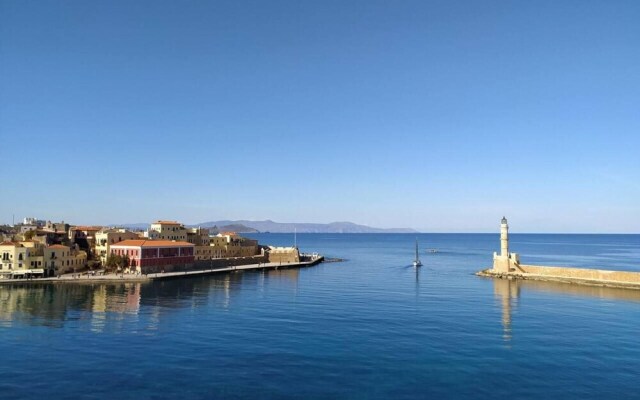 Rena's Hospitality Walk to the Beach 10' to Chania