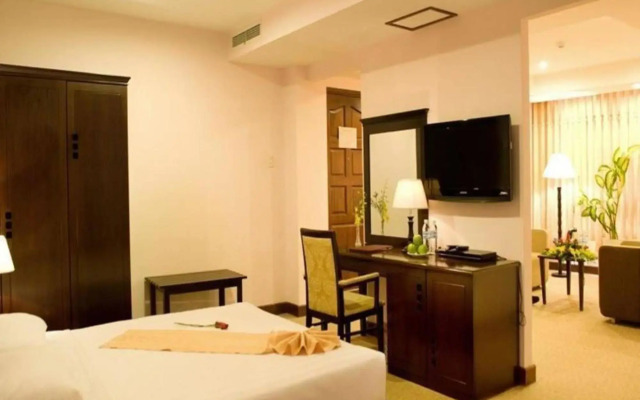 Dong Kinh Hotel