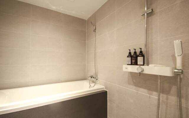 Busan Sasang The Van Hotel