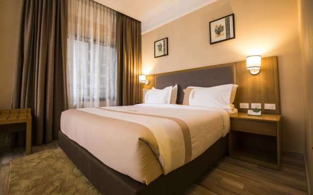 Mado Hotel