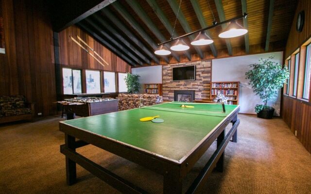 Mammoth West #129 - 3 Br Condo