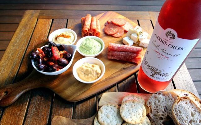 Phoenix Eumundi Bed & Breakfast