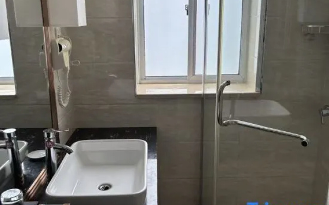 Ruifeng Hotel