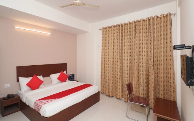 OYO 24051 Flagship Shubh Inn Gomti Nagar