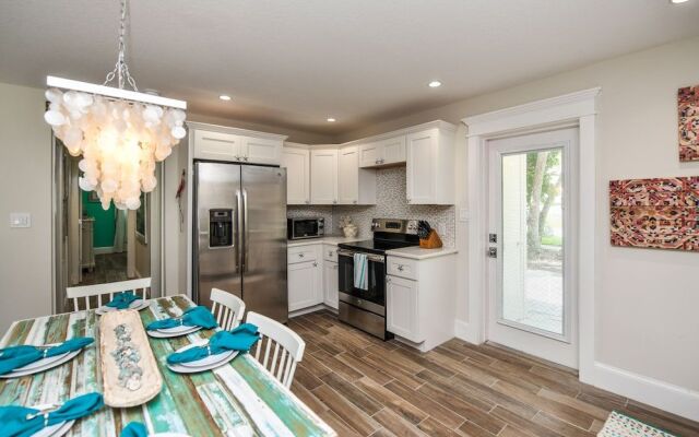 Beach Club Breeze by SKLRP