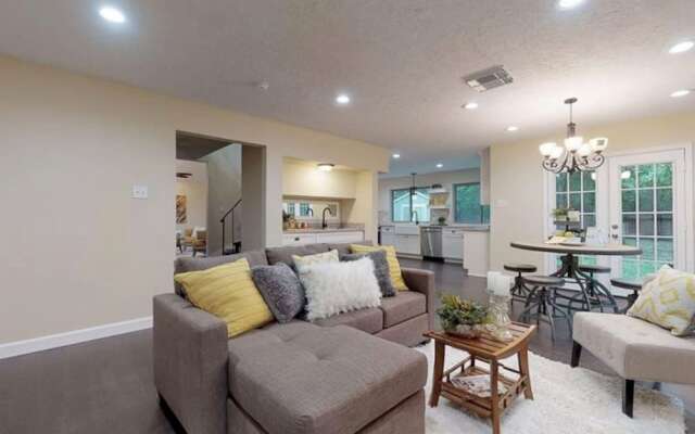 Beautiful Home In The Woodlands Best Location