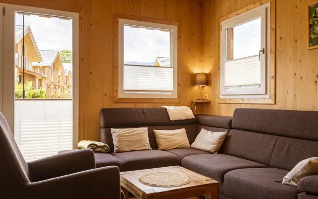 Attractive Chalet With Whirlpool