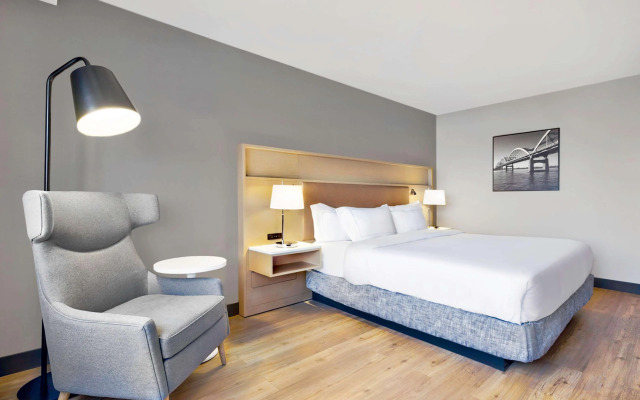 DoubleTree by Hilton Davenport