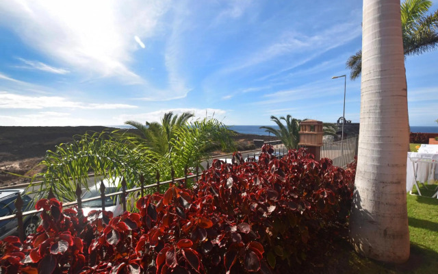 Alzaro 0-4 DELUXE SEA VIEW 2B