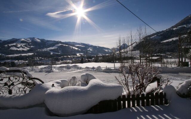 Beautiful Holiday Home in Tyrol With Private Garden