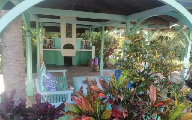 Las Palmas Residence