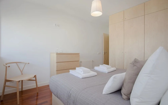 Liiiving - Bright Light Apartment