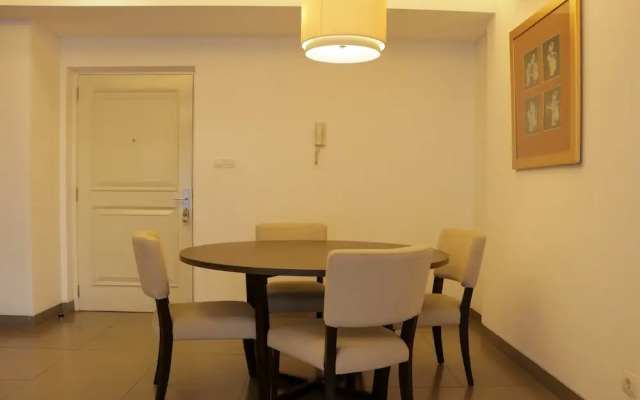 Elegant And Spacious 2Br At Apartment Simprug Park Residences
