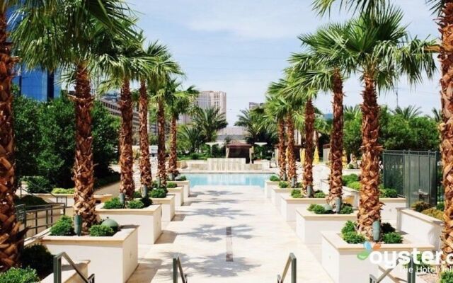 Abz Signature Suites