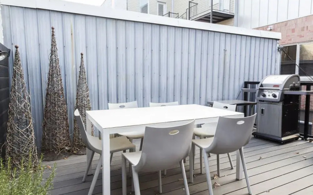 Hip 2BR in St Henri by Sonder