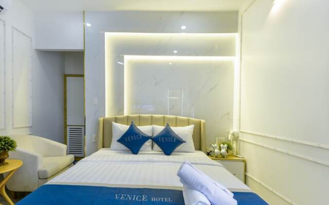 Venice 1 Hotel