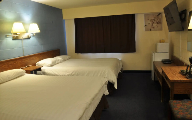 Canadas Best Value Inn Mile 0
