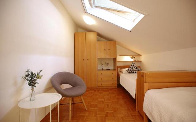 Stomorica Apartments