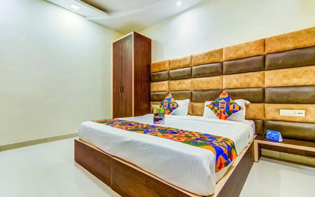 Nayyar Inn by FabHotel