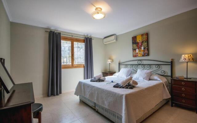Villa Escocia