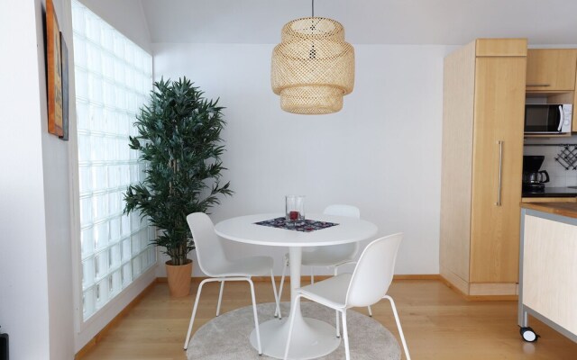 2ndhomes Premium Apt w Sauna & Balcony