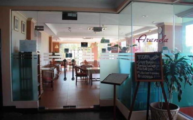 D'Anggerek Hotel