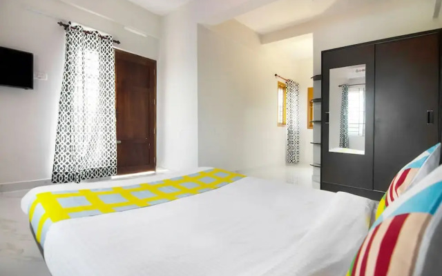 Rajamandiram by OYO Rooms