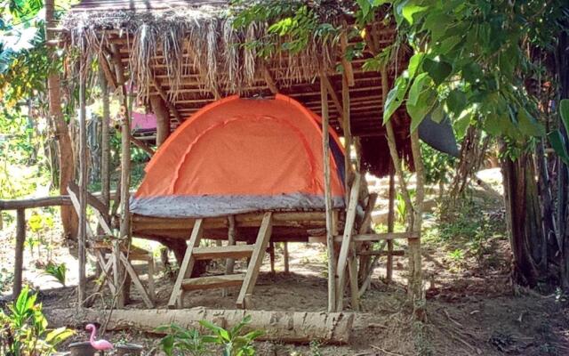 Camping Paradise and Singalong Mountain Garden