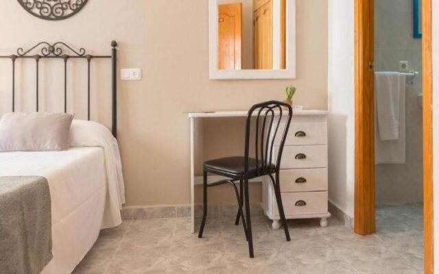 Hostal Dinanamarca
