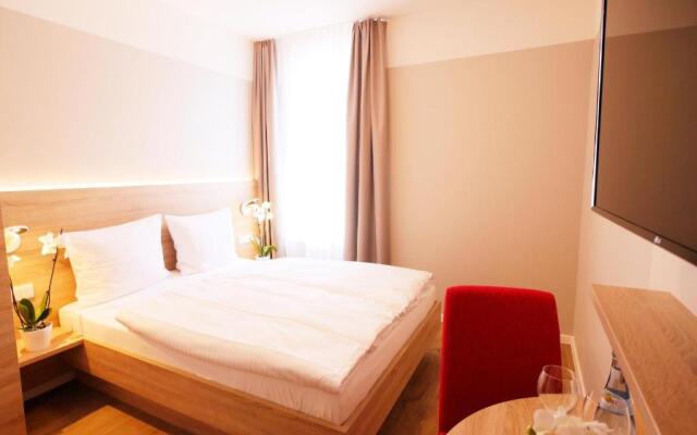 KELKO 1A Hotel
