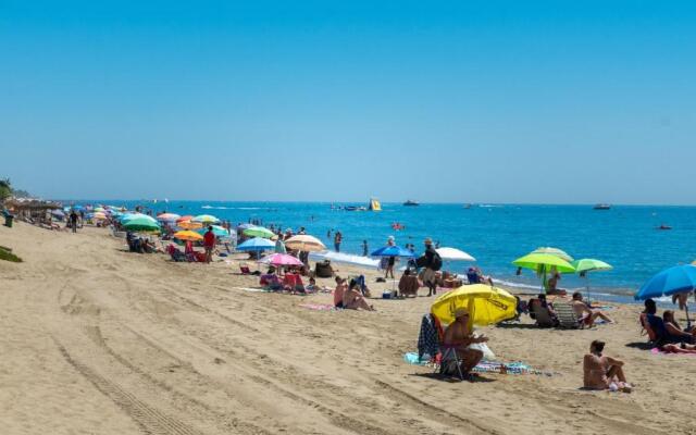 Marbella Lovely 3-bedroom Apartment 350 m Walk to the Beach
