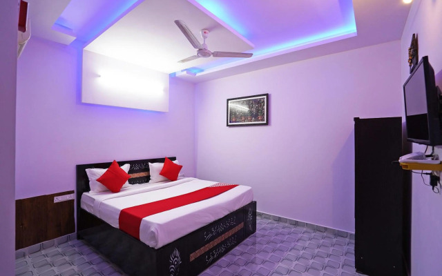 OYO 46441 Five Star Residency