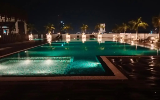 Preferred30 3R2B 7pax Meritus Perai