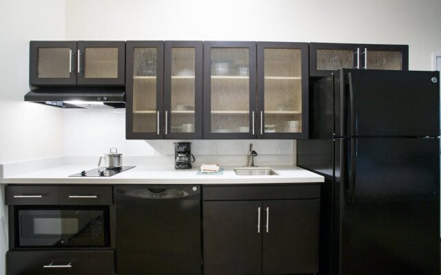 Candlewood Suites Rochester Mayo Clinic Area by IHG