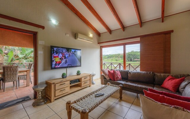 San Lameer Villa Rentals 10431